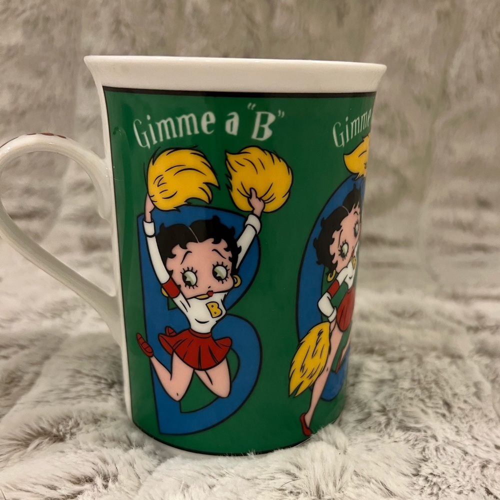 Cheerleader Betty Boop Mug